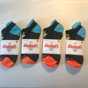 Pairs of Bombas Bee Better Socks Medium